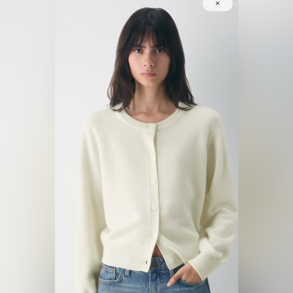 New Aritzia London Cashmere/ Wool cardigan size L